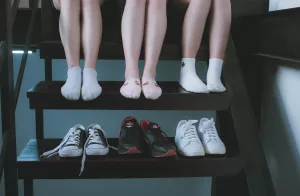 sell feet pictures