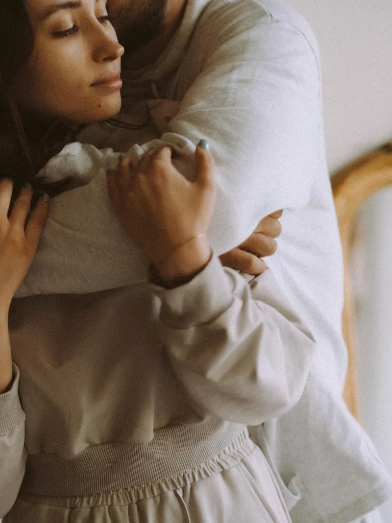 beige flags in relationships