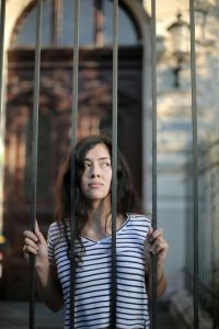 How do you get out of a toxic relationship